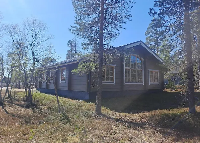 Villa Lepolaavu, *